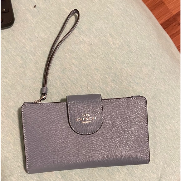 Coach phone wristlet/wallet - Picture 1 of 6